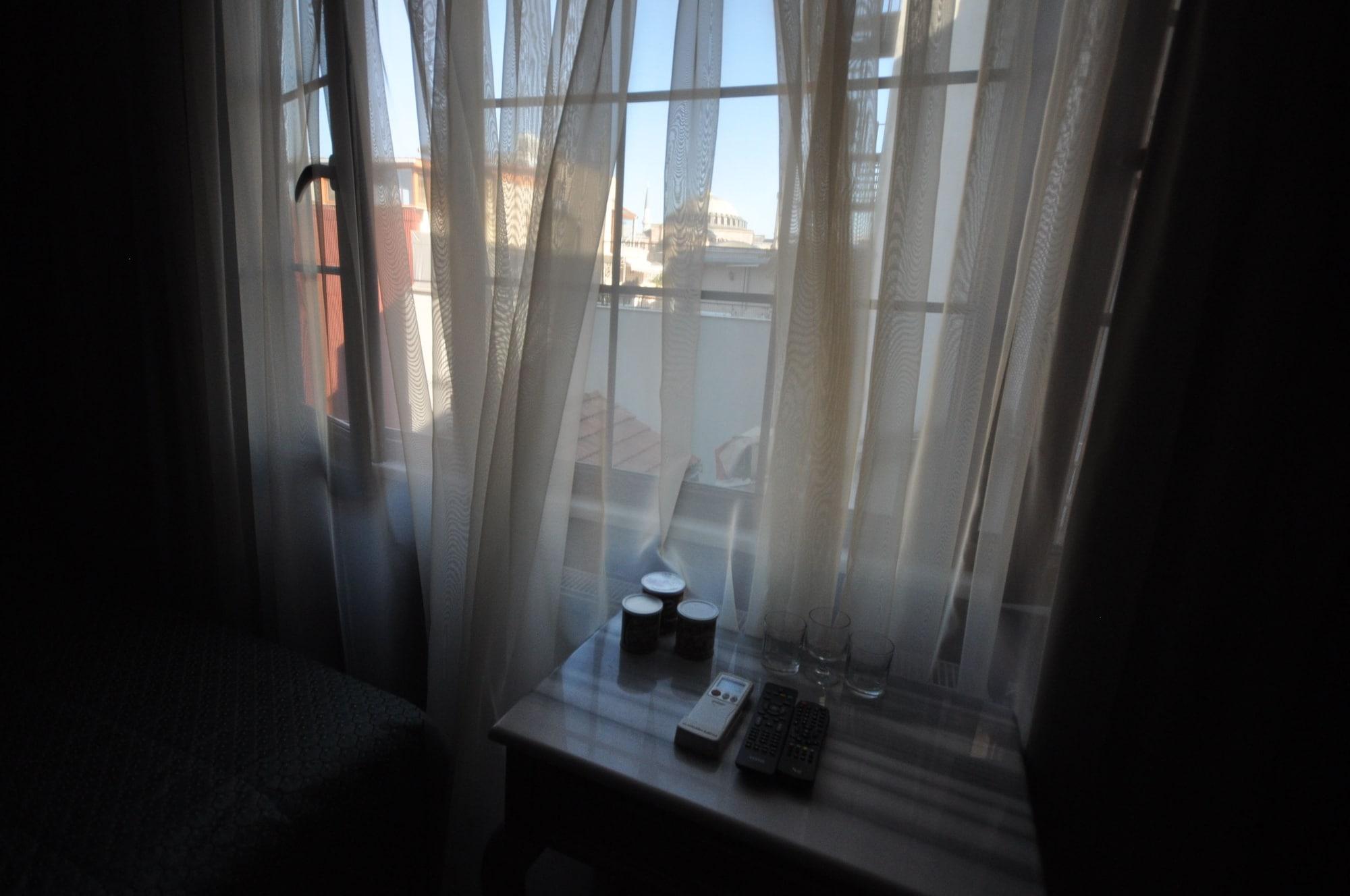 merial hotel SULTANAHMET Istanboel Buitenkant foto