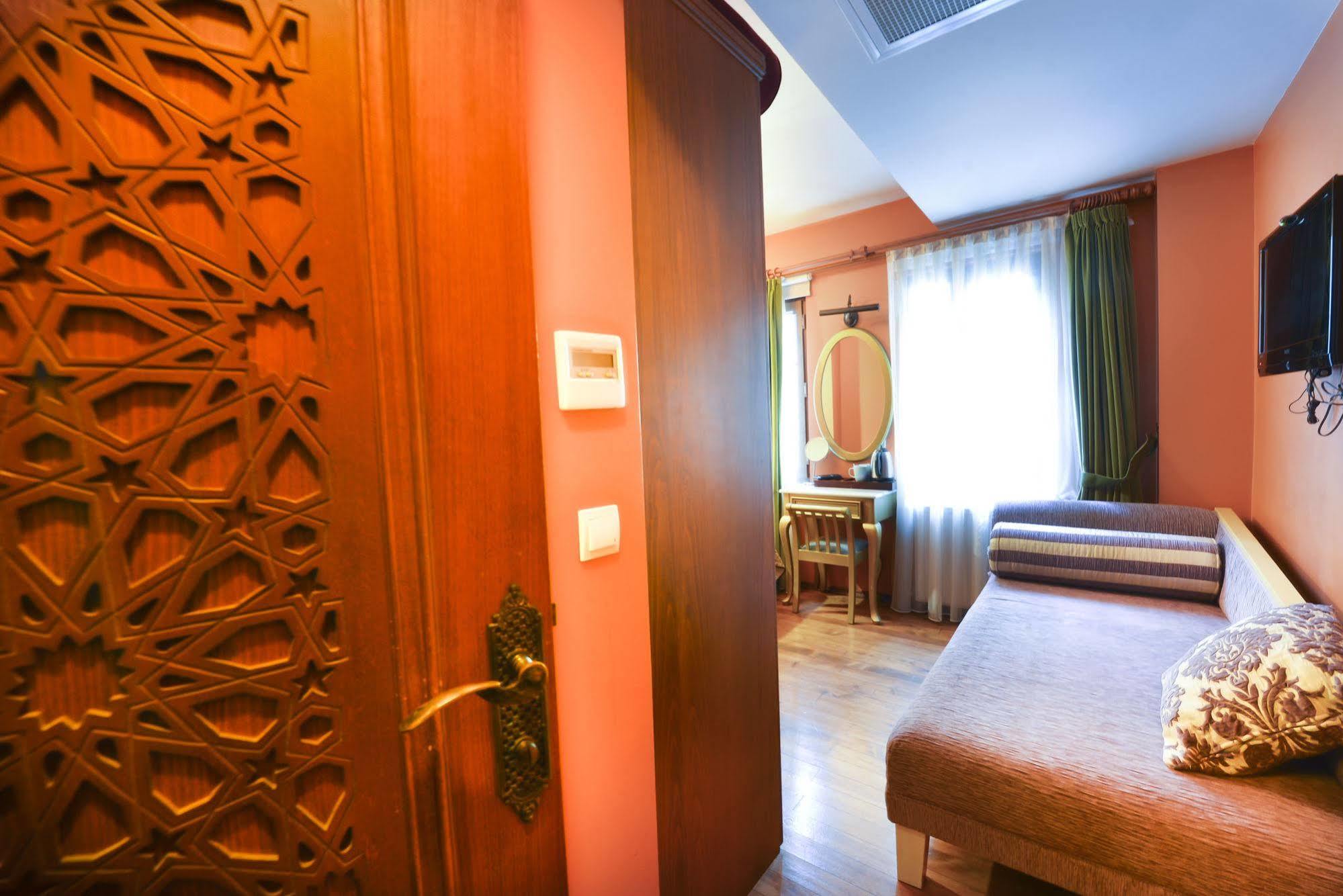 merial hotel SULTANAHMET Istanboel Buitenkant foto